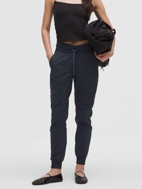Lululemon Dance Studio Mid-Rise Jogger Size 10 True Navy